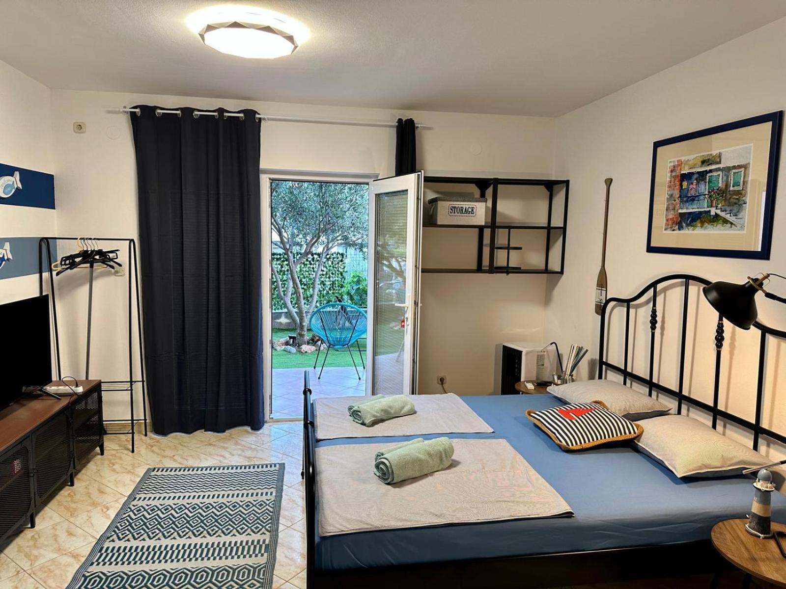 Apartments Eti Бол Экстерьер фото