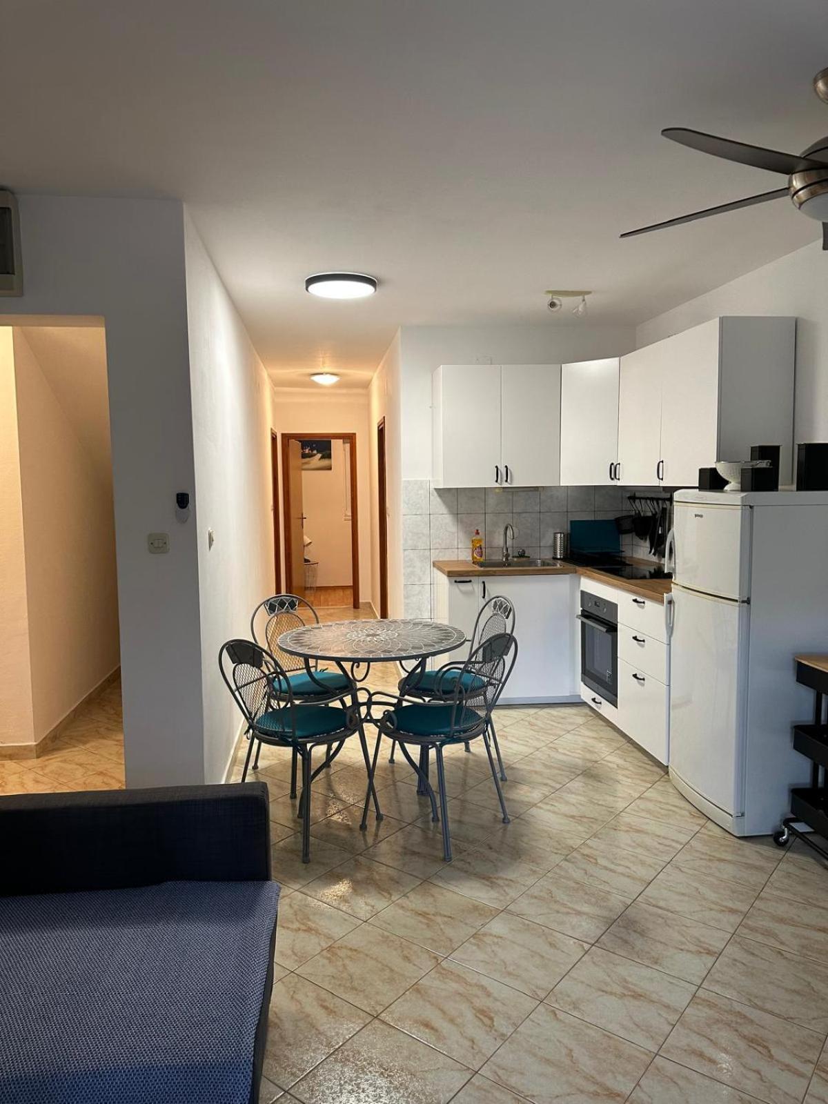 Apartments Eti Бол Экстерьер фото