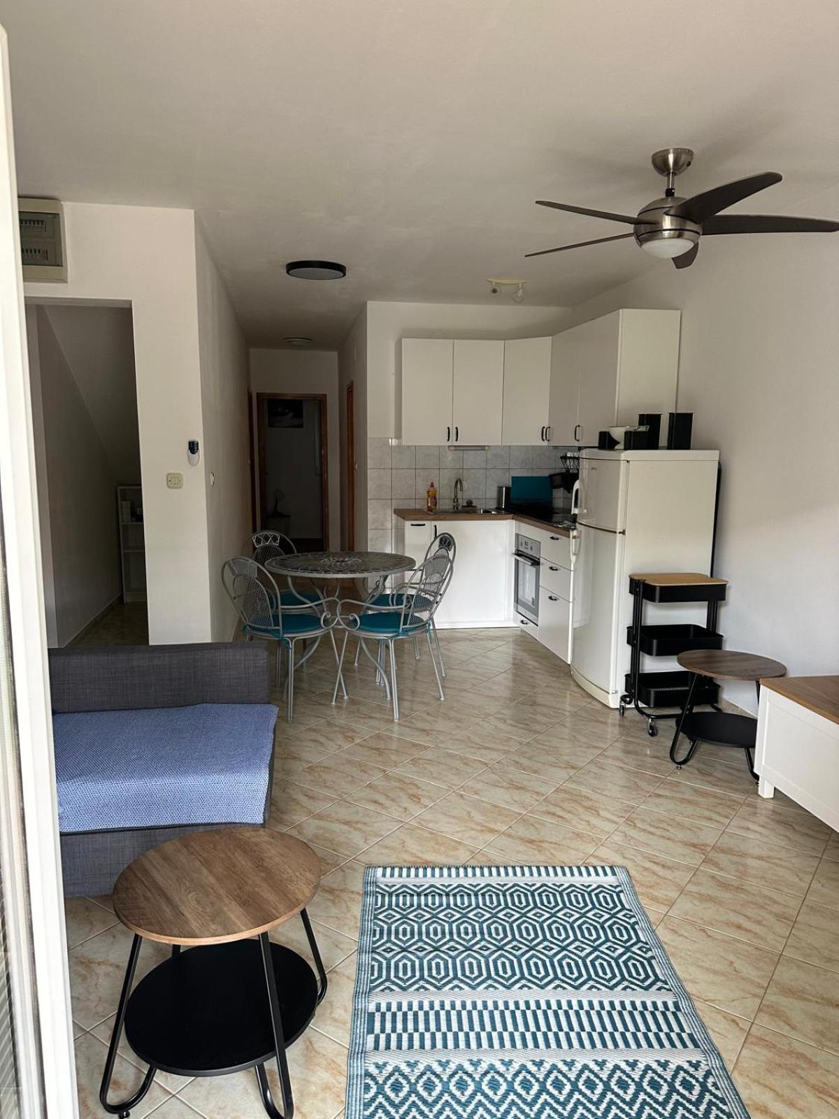 Apartments Eti Бол Экстерьер фото